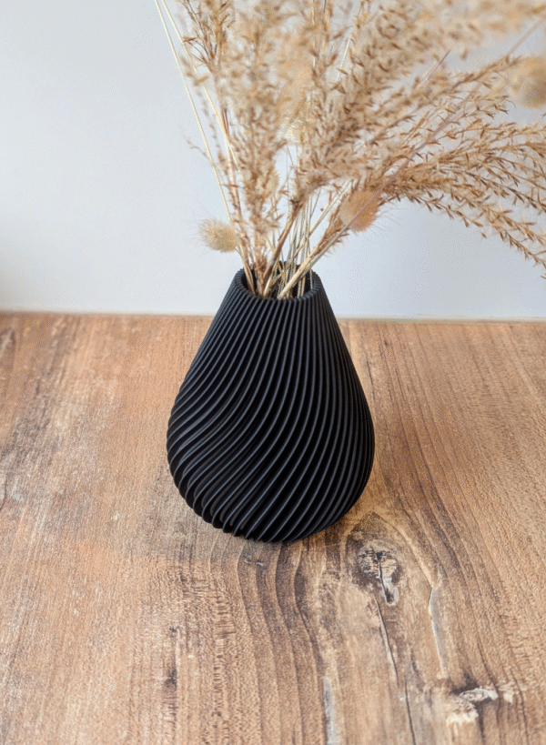 PXL_20250123_160231326.PORTRAIT Spiral Bulb Vase | Flower decoration